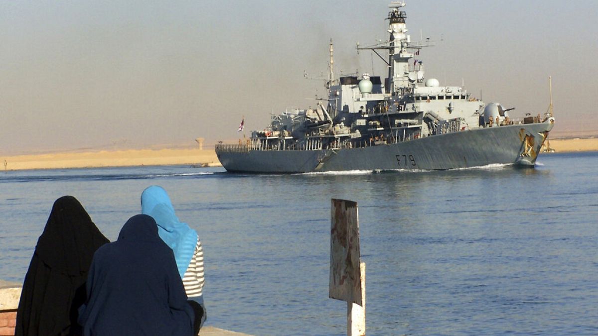 The British frigate HMS Portland heads through the Suez canal, in Ismailia, Egypt Wednesday, Dec. 3, 2008.