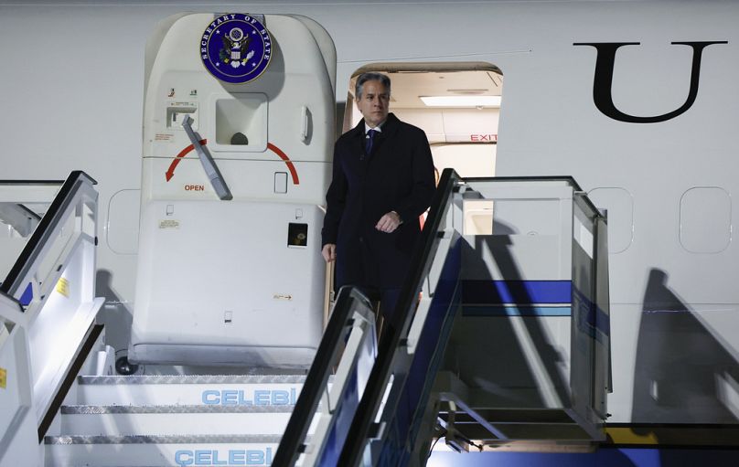 Le secrétaire d'État américain Antony Blinken arrive à Istanbul, en Turquie, le vendredi 5 janvier 2024, pour la première étape de sa tournée au Moyen-Orient.