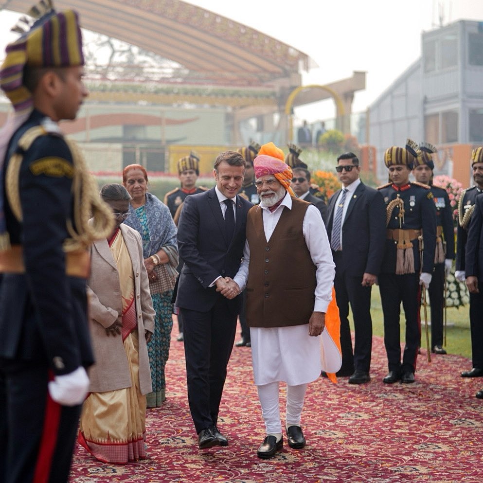 Thank you, India, for your warm welcome in Jaïpur and Delhi.

France will welcome the whole world this year with the commemoration of the Second World war, the Olympic and Paralympic games in Paris and the Francophonie summit.

You are welcome, our friends!