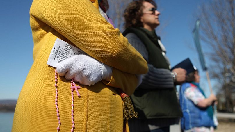 Une veillée pro-vie devant un centre de planning familial en Pennsylvanie dans le cadre de la campagne 40 jours pour la vie en mars 2010.