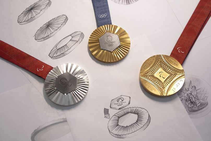 Des médailles uniques qui permettront aux gagnants de repartir avec un morceau de l'histoire de France