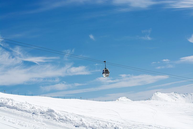 Flottez dans les nuages à Sauze d'Oulx, Italie