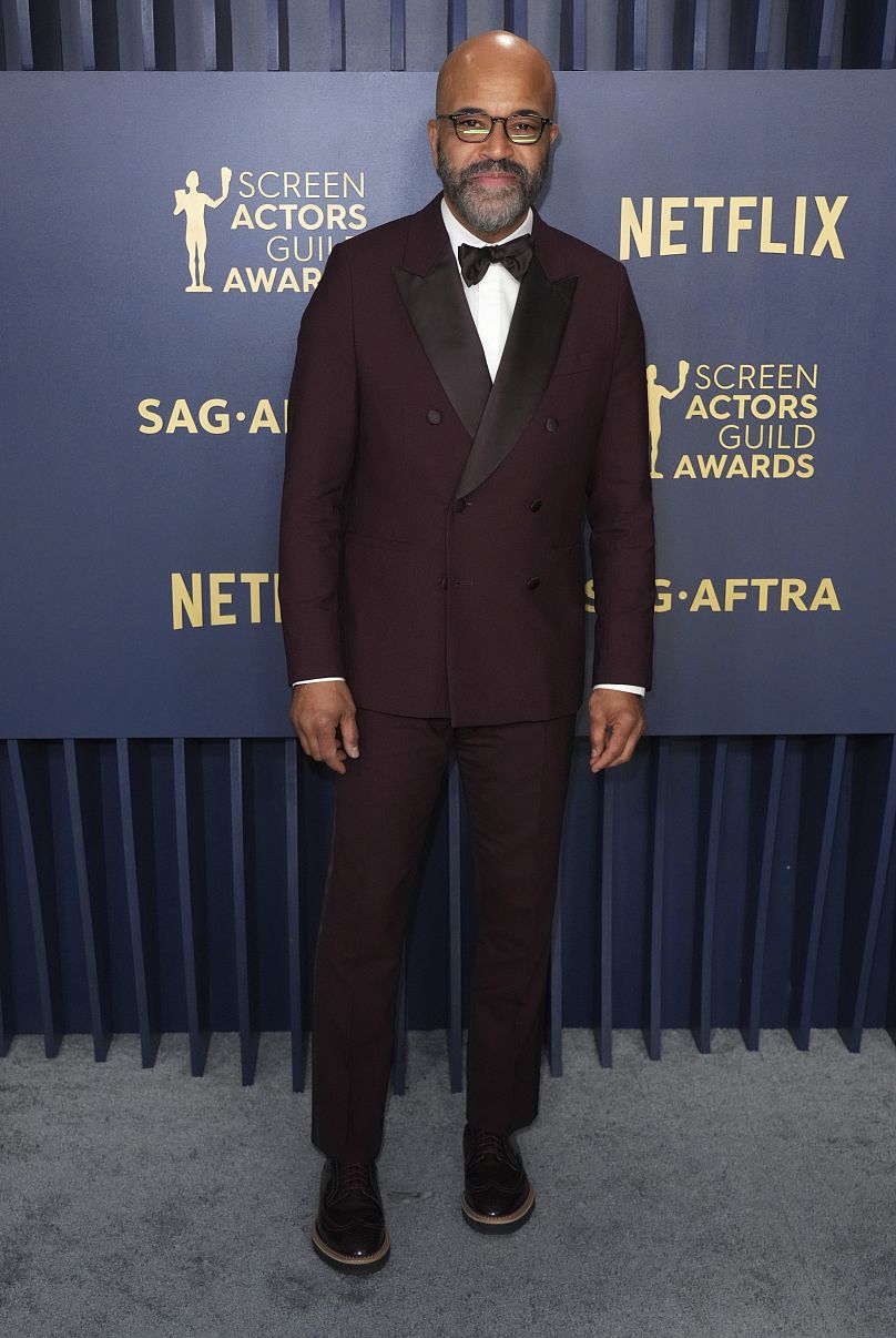 L'acteur Jeffrey Wright, nominé pour le meilleur acteur dans un film dramatique, lors de la 30e édition des SAG Awards à Los Angeles.