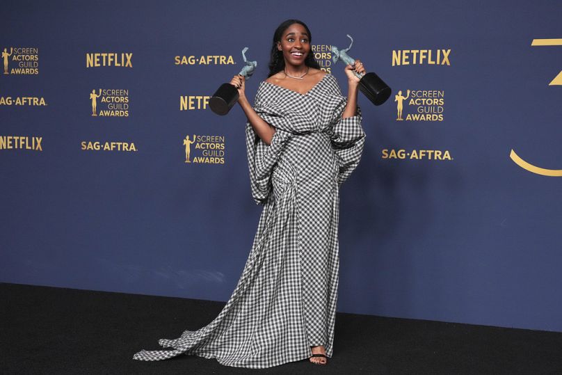 Ayo Edebiri à la 30e cérémonie annuelle des SAG Awards à Los Angeles.
