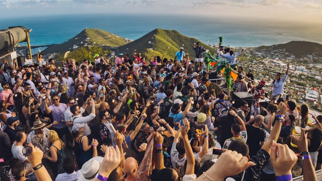 A panorama stage at SXM