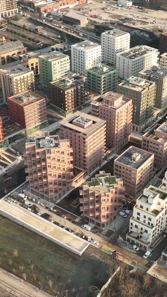 Le projet semblait assez fou et incertain. Démonstration que nous sommes au rendez-vous des jeux olympiques et paralympiques, que la France est une Nation de bâtisseurs, le village des athlètes est prêt !Héritage immense pour la Seine-Saint-Denis, les Franciliens et la France.