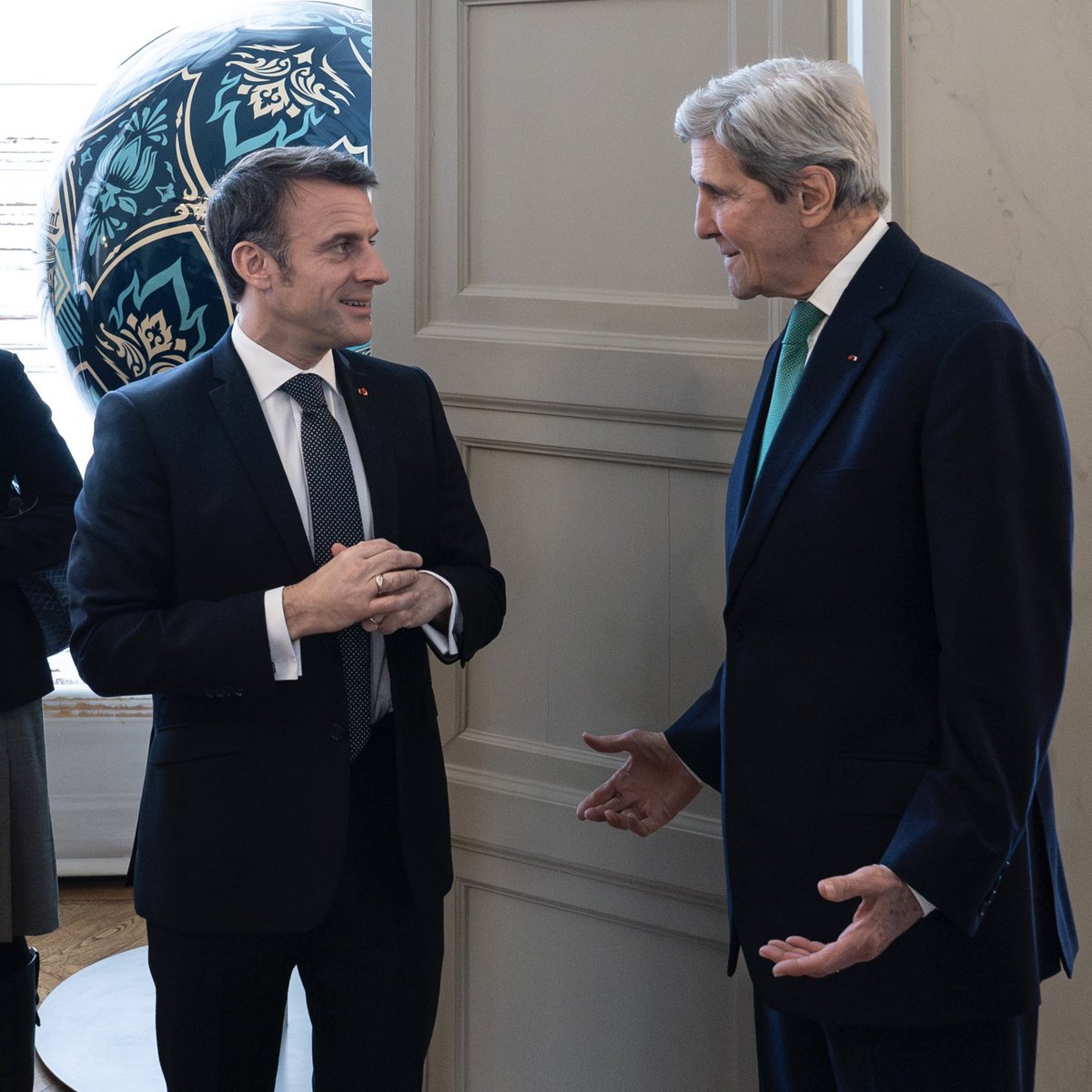 Sortir des énergies fossiles : voilà le cap que le monde s’est fixé à la COP28. Pour y arriver, nous œuvrons avec les États-Unis et tous nos partenaires pour une transition juste, conformément au Pacte de Paris pour les Peuples et la Planète.