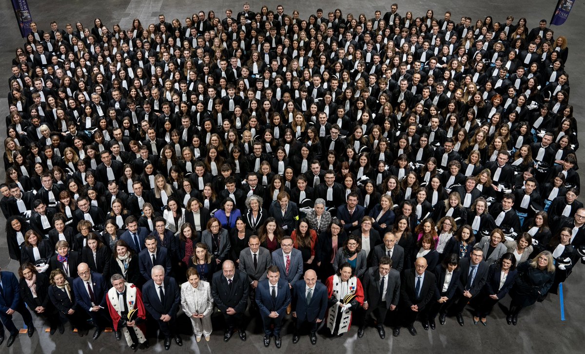 Avec la nouvelle promotion de magistrats, la plus grande de la Ve République. Fierté !