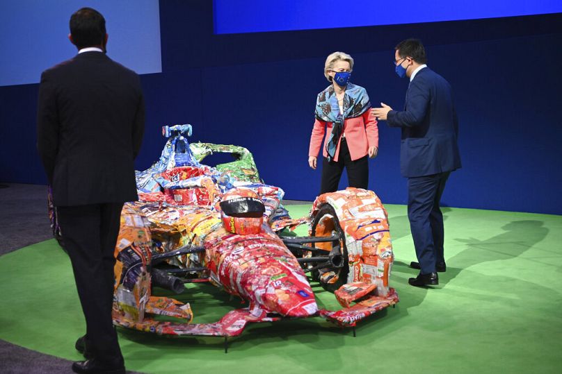 La présidente de la Commission européenne, Ursula von der Leyen, est présente