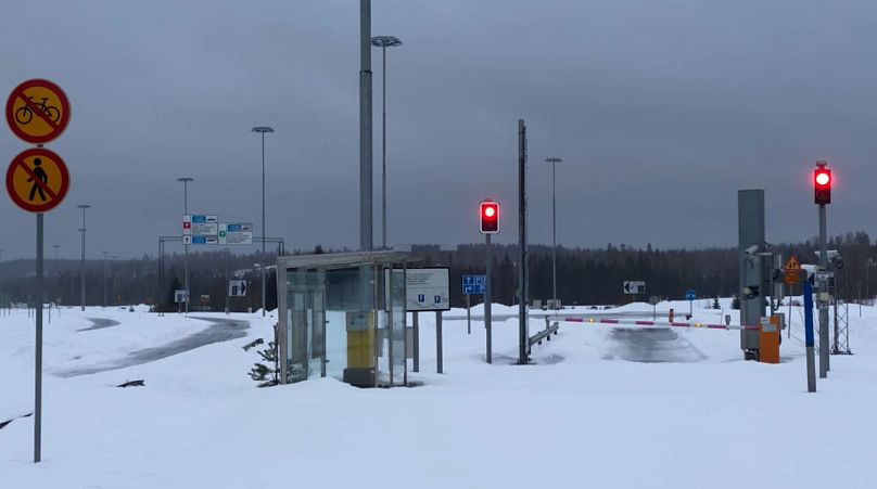 Les postes frontières terrestres entre la Finlande et la Russie sont fermés