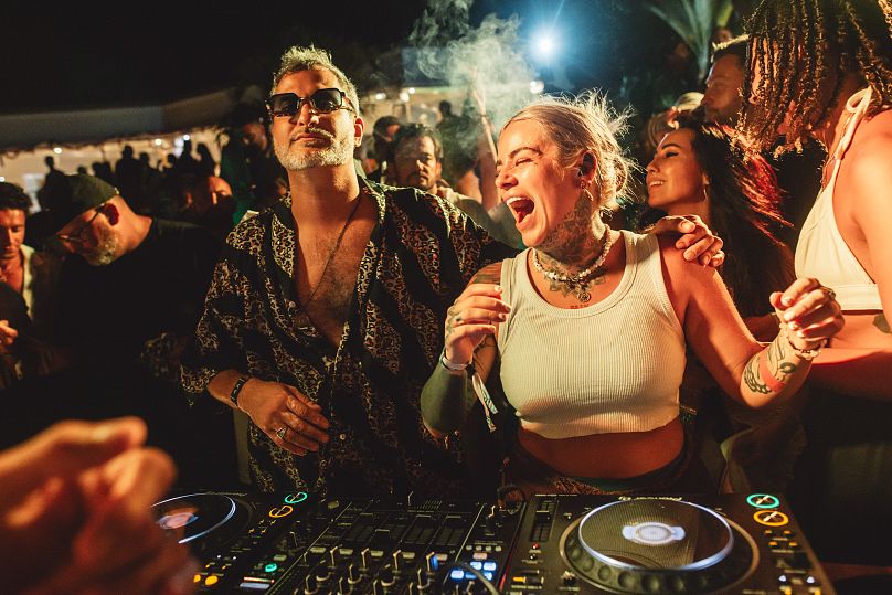 Fleur Shore à la Villa