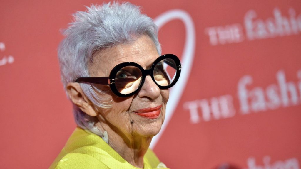 FILE - In this Oct. 27, Auteur of Style honoree Iris Apfel attends The Fashion Group International
