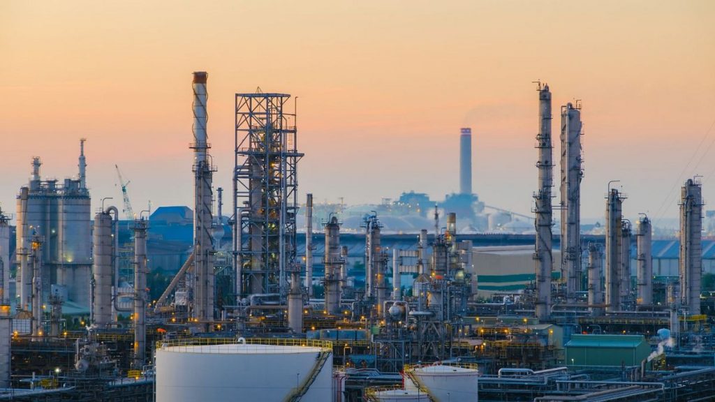 Oil and gas refinery