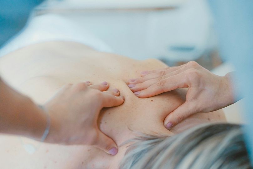 Besoin d'un massage ?  L'un des nombreux spas de Serbie pourrait être la réponse