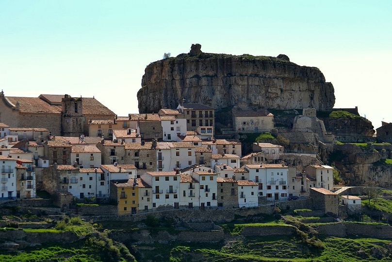 Ares del Maestre se trouve au sommet d'une colline rocheuse entre Valence et Barcelone