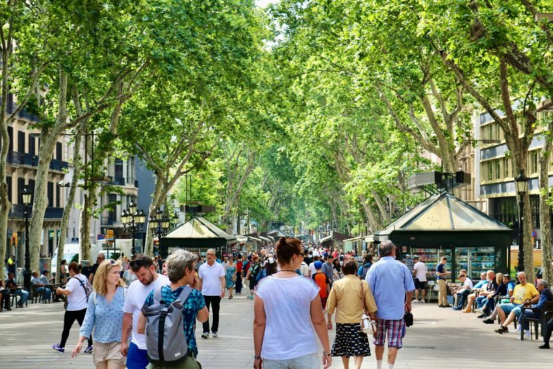 Las Ramblas de Barcelone sont populaires auprès des touristes et des pickpockets