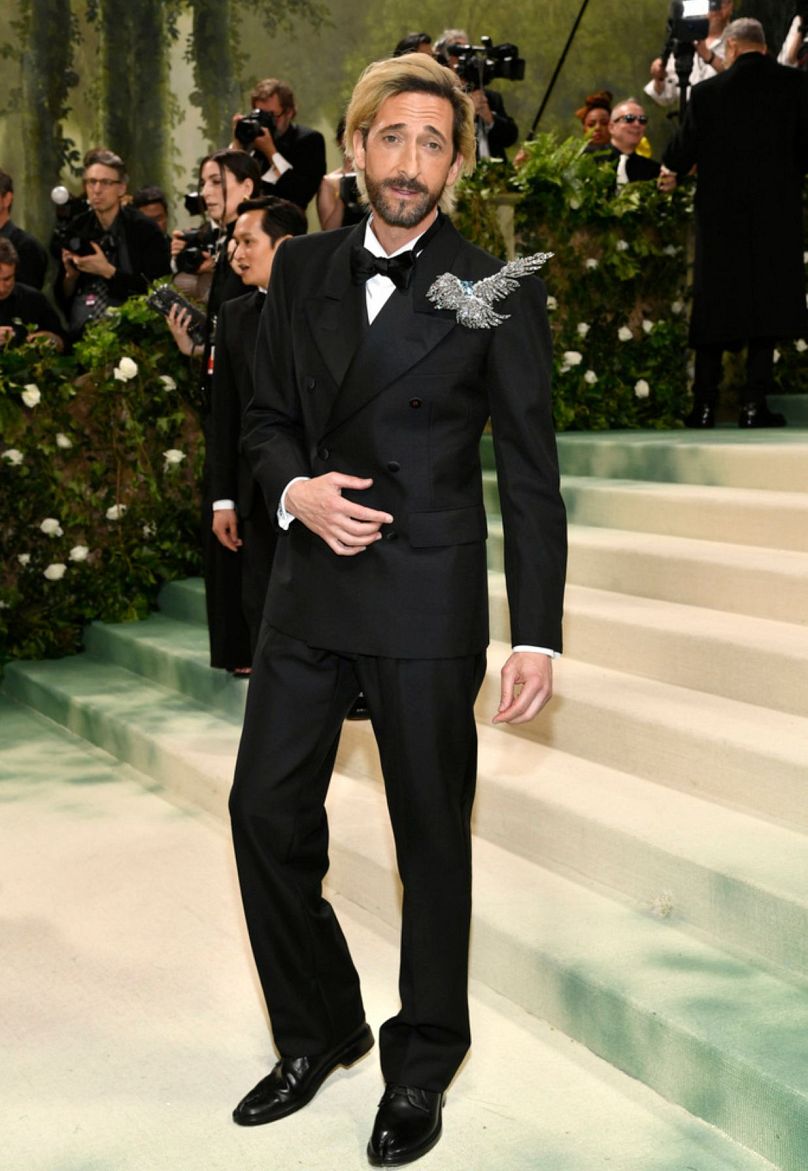 Adrien Brody assiste au Met Gala célébrant l'ouverture du