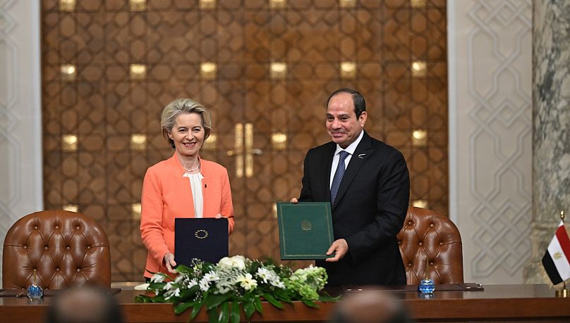 Au cours de l’année écoulée, l’UE a conclu des accords avec les pays voisins, comme l’Égypte, dans le but de réduire la migration irrégulière.