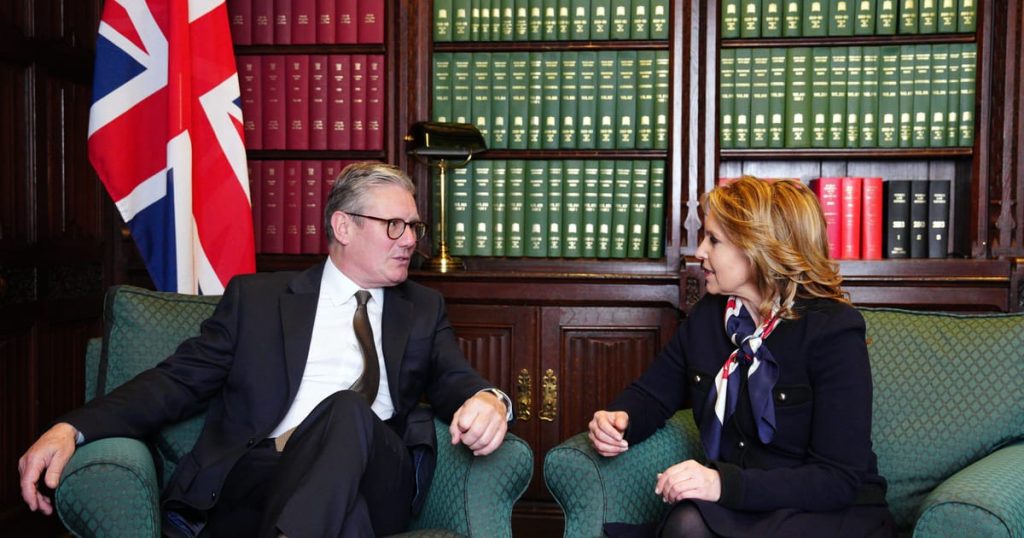 La défection de la conservatrice Natalie Elphicke suscite des réactions négatives de la part des travaillistes