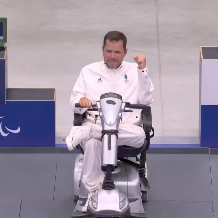 L’émotion de Tanguy de la Forest est la nôtre. Au bout de sa persévérance, l’OR et la fierté d’un pays. Félicitations champion !