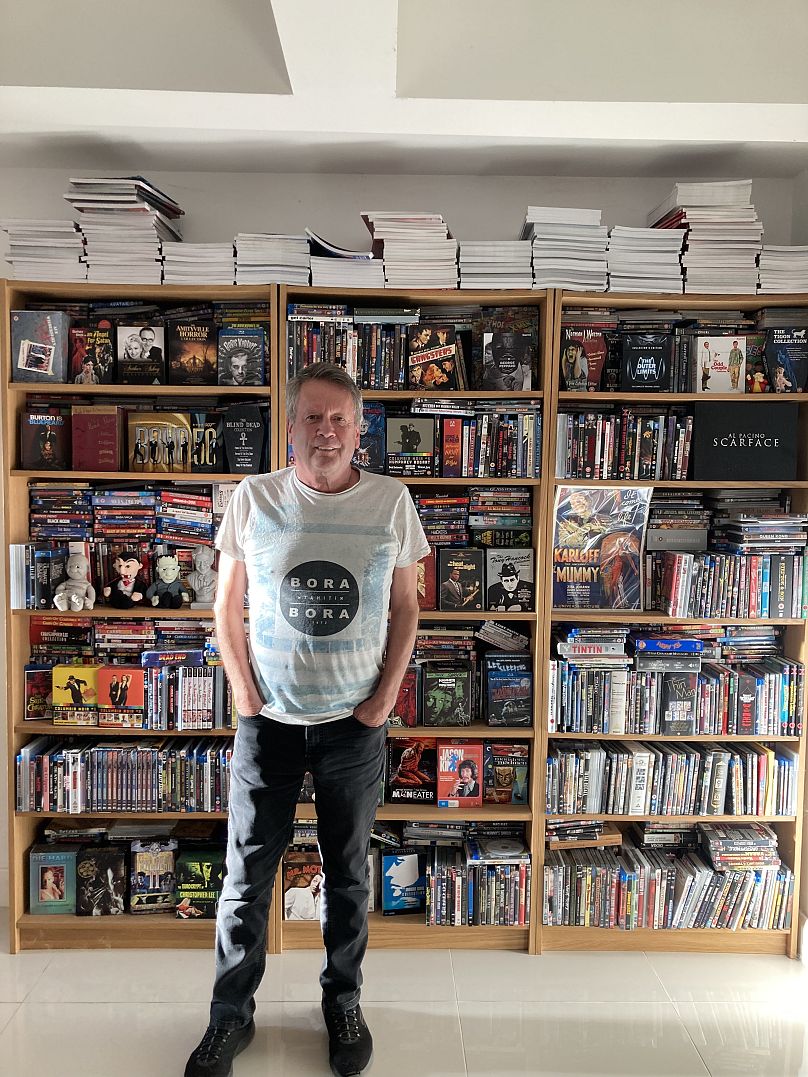 Le reste est au grenier.