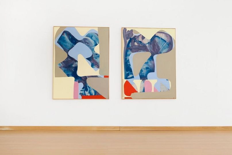 Vue de l'installation de l'exposition d'art de Marti Sawe « Locked Items » au Centre Piramidón de Barcelone