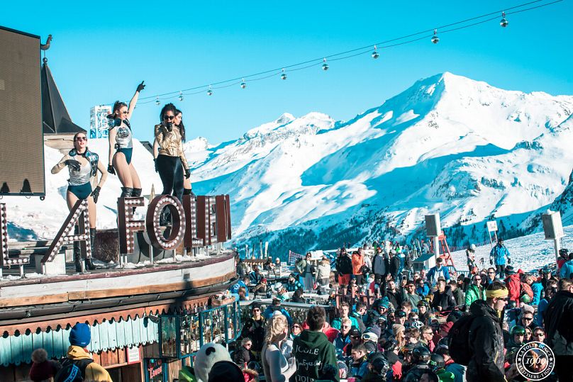 Ambiance sur la terrasse de la Folie Douce