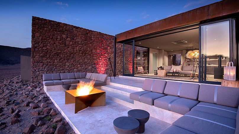 Safari dans le luxe tout en contemplant le ciel nocturne