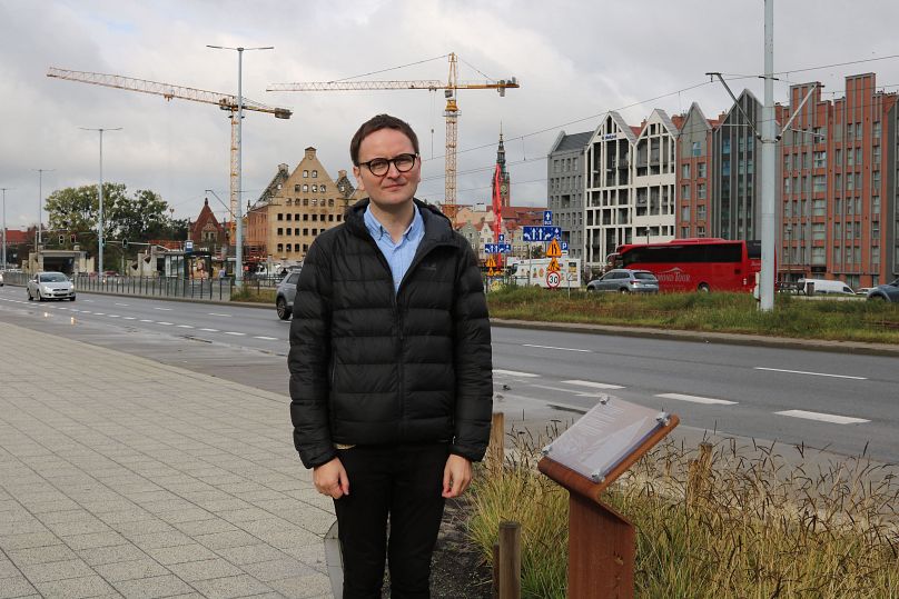 Non loin du centre-ville de Gdańsk se trouve l'ancien ghetto. Grzegorz Kwiatkowski s'est battu pendant huit ans pour la plaque commémorative.