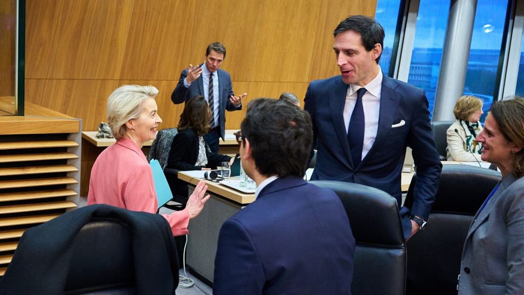 Commission president Ursula von der Leyen jokes with climate commissioner Wopke Hoekstra and voice-president Teresa Ribera, whose portfolio include competitiveness, 29 January