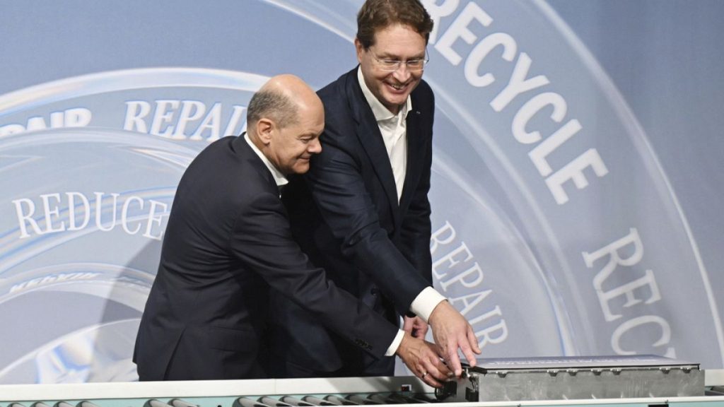 Mercedes-Benz CEO Ola Källenius opens a battery recycling factory with German chancellor Olaf Scholz (left) in Kuppenheim, October 2024