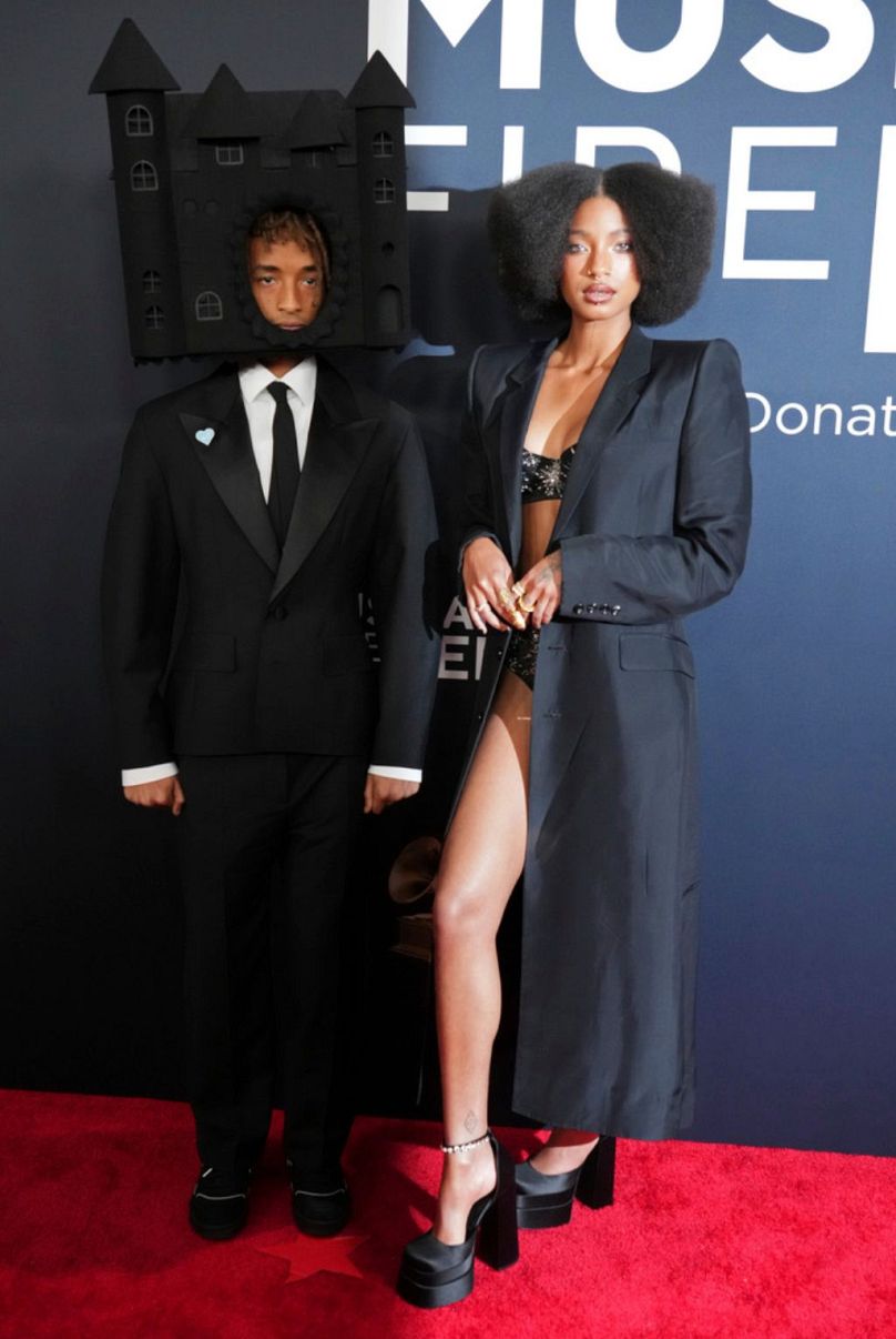 Jaden Smith, à gauche, et Willow Smith arrivent aux 67e prix annuels des Grammy le dimanche 2 février 2025.