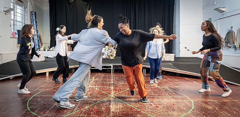 Autrement en répétition à l'Almeida