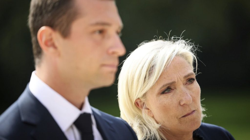 Marine Le Pen, leader of the French far right, and Jordan Bardella, president of the RN, after a meeting with French President Emmanuel Macron, Monday 26 August 2024.