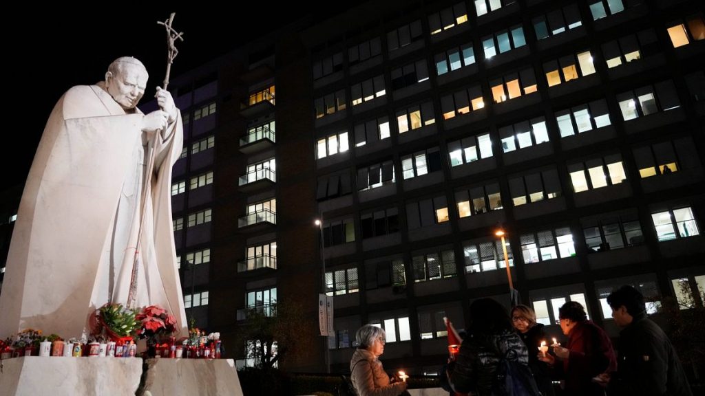 Faithful from Bolivia pray for Pope Francis outside the Agostino Gemelli Polyclinic in Rome, 18 February 2025