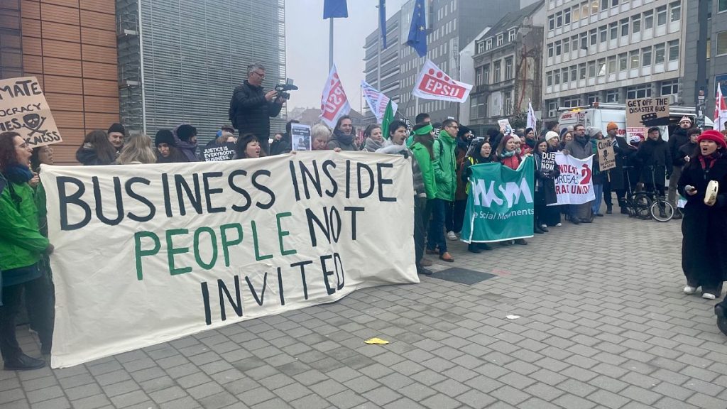 NGOs protest to the European Commission and complain about the lack of transparency in legislation