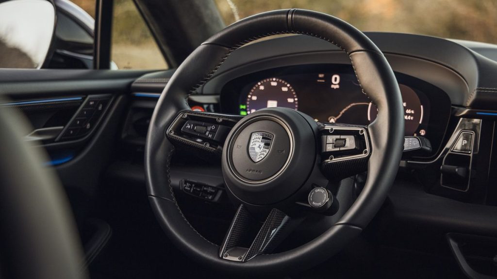 Macan Turbo, Porsche.