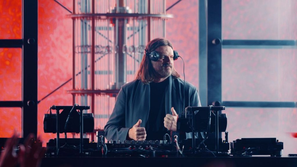 DJ Solomun at his Sphere show.