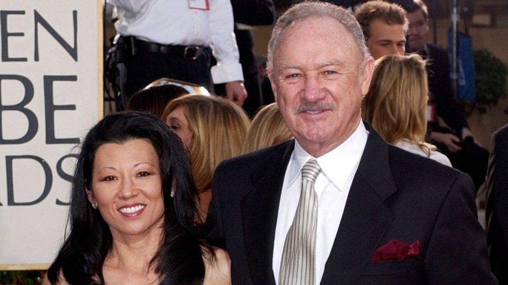 Actor Gene Hackman and his wife Betsy Arakawa at the Golden Globes in 2003