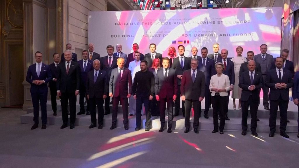 L'Ukraine appelle au soutien militaire européen à mesure que la diplomatie se développe