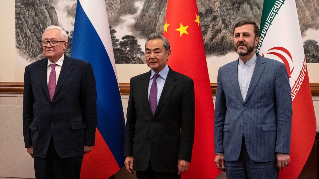 Chinese Vice Foreign Minister Ma Zhaoxu met with RussianDeputy Foreign Minister Sergey Ryabkov and Iranian Deputy Foreign Minister Kazoo Gharibabadi