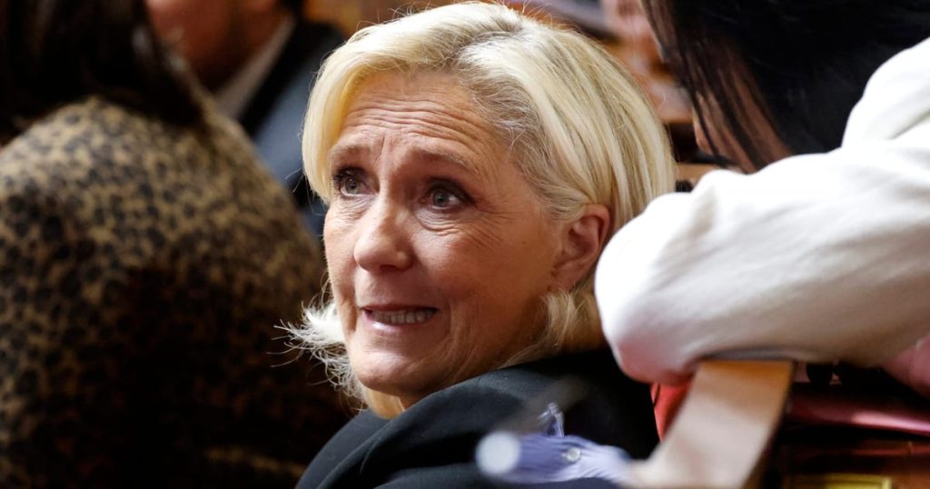 La décision du tribunal français ouvre la manière que Le Pen soit exclu de la course présidentielle