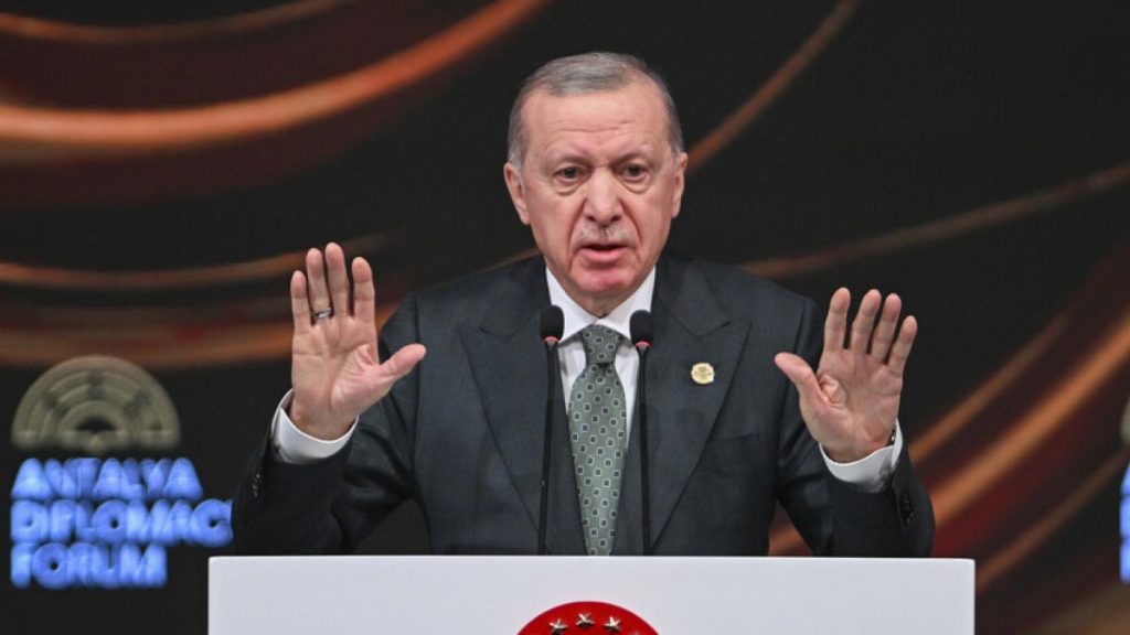 urkish President Recep Tayyip Erdogan gives a speech during the opening ceremony of the Antalya Diplomacy Forum in Antalya, Turkey, Friday, April 11, 2025
