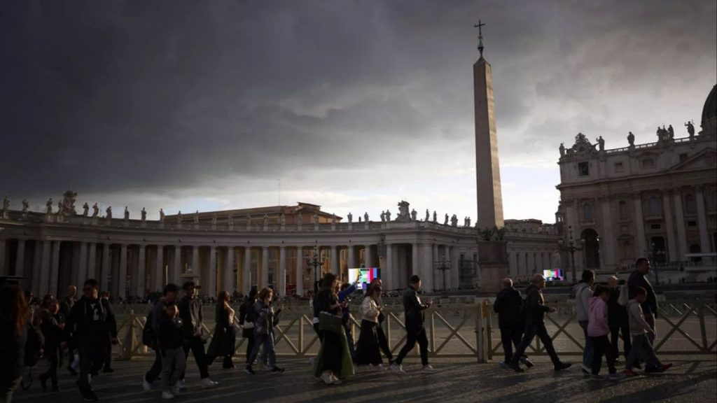 Les dirigeants mondiaux arrivent à Rome alors que le Vatican se prépare aux funérailles du pape François samedi