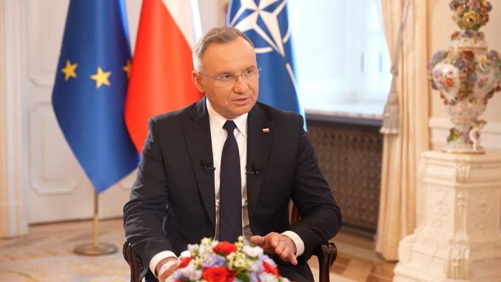 L'OTAN doit montrer de la force, mais seul nous pouvons arrêter Poutine, dit Duda