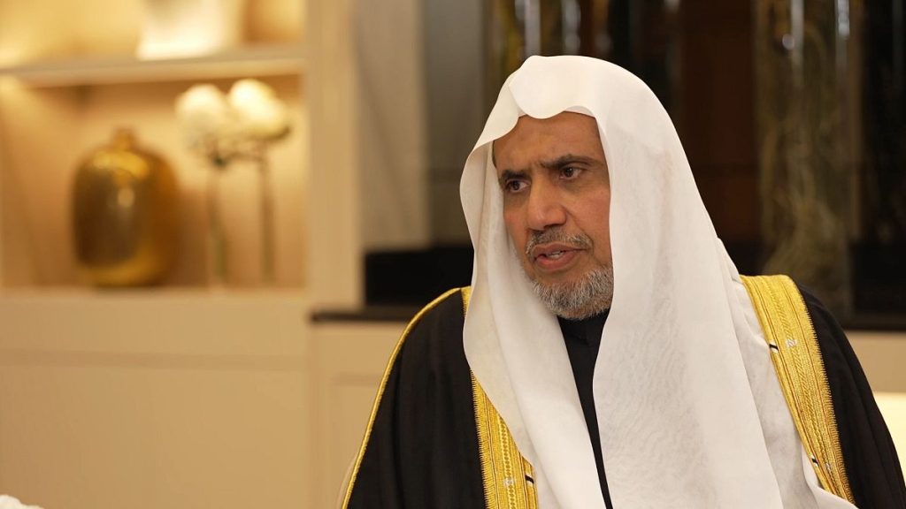 `` Nous sommes contre toute forme de haine, quelle que soit la manifestation qu'il faut '', explique Al-Issa