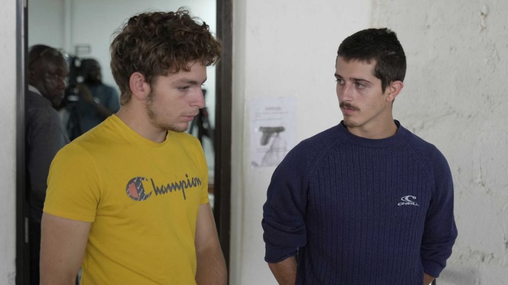 Deux adolescents belges ont trouvé avec 5 000 fourmis au Kenya, une amende de 7 700 $ de prison