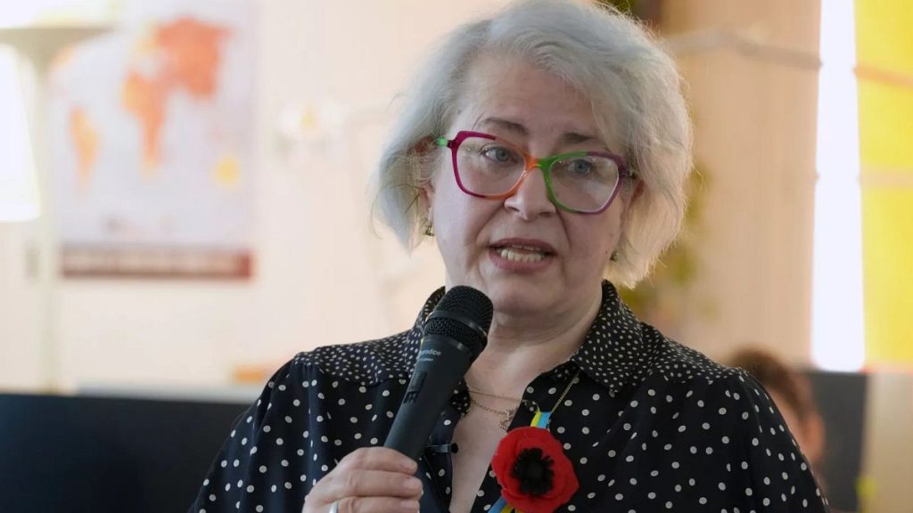 Le journaliste russe atteint Paris après une périlleuse évasion de Moscou