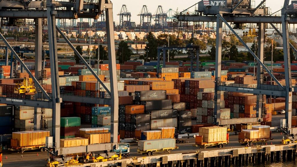 Les importations américaines atteignent un record alors que les entreprises cherchent à éviter les tarifs
