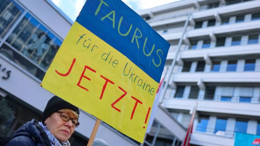 Les restrictions d'Ukraine sur les armes à longue portée ont été levées «il y a des mois», dit Merz